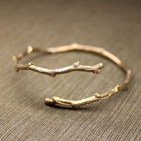 Twig Bracelet, Rose Rings, Unique Bangle, Branch Ring, Accesories Jewelry, Antique Engagement Ring, Jewellery Ideas, Ring Ideas, Contemporary Jewellery