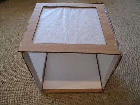 How to make an inexpensive, collapsible light box. #["light_box", "diy_light_box", "Photography"] Photo Light Box, Light Box Diy, Light Box Photography, Box Photography, Diy Outdoor Lighting, Diy Light, Dog House Diy, Box Light, Outdoor Diy Projects