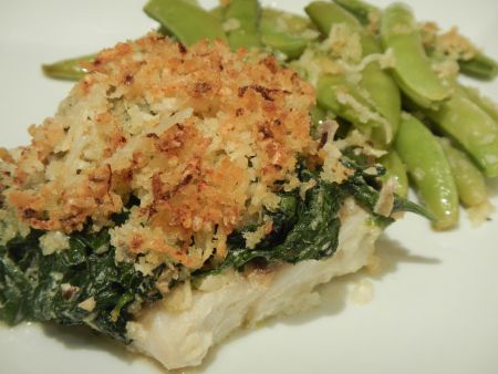 Fish Florentine with Parmesan Crumbs and Sugar Snap Peas Fish Florentine, Cauliflower Patties, Crumb Recipe, Seafood Meals, Face Moisturizer For Dry Skin, Halibut Recipes, Meat Casserole, Make Ahead Appetizers, Dry Skin Body