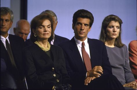 Jackie Kennedy Was Reportedly "Horrified" by John F. Kennedy Jr.'s Relationship with Madonna Daryl Hannah, John Junior, Jackie Onassis, Carly Simon, Jfk Jr, Pink Suit, Jackie O, First Lady, Getty Images