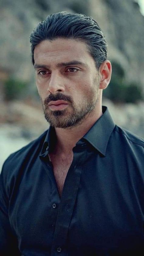 Michele Morrone Hairstyle, Slick Back Haircut, Anna-maria Sieklucka, Handsome Italian Men, Italian Hair, Film Netflix, Michele Morrone, Aesthetic Outfits Men, Men Haircut Styles