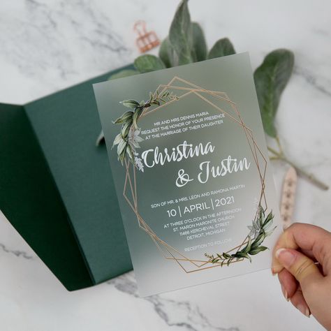 Photoboth Mariage, Quince Invites, Clear Invitations, Clear Acrylic Wedding Invitations, Wedding Invitation Trends, Green Themed Wedding, Sage Wedding, Acrylic Wedding Invitations, Green Wedding Invitations