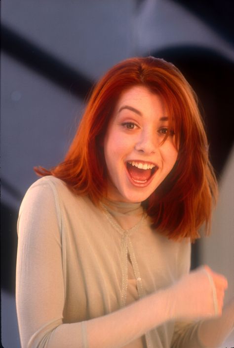 Alyson Hannigan Willow Buffy, Alyson Hannigan, How I Met Your Mother, Tv Girls, Buffy The Vampire Slayer, Vampire Slayer, Celebrities Female, Redheads, Pretty Woman