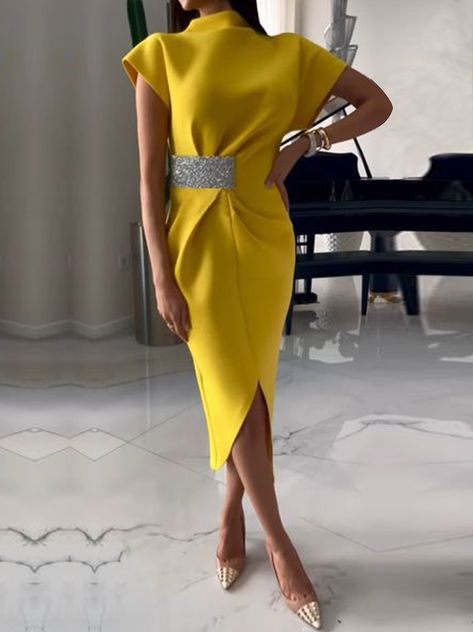 Early Fall Wedding Guest Dress, Dresses To Wear To A Wedding Classy Elegant, What To Wear To An Engagement Party, Fall Wedding Guest Dress October Formal, Classy Chiffon Dress, Elegant Dresses For Women Classy, Nice Dresses Classy, Dresses By Style, Asymmetrical Neckline Dress