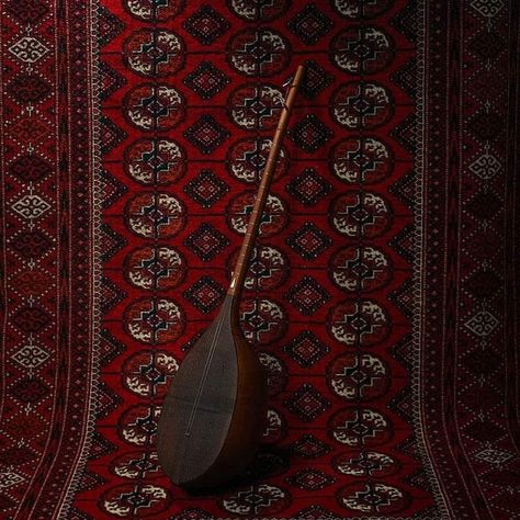 Ahal Teke, Iranian Carpet, Coffee Shop Interior Design, Art Photography Portrait, Coffee Shops Interior, Iranian Art, Universe Galaxy, Instagram Ideas Post, Flower Background Wallpaper