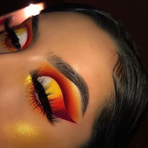 32.5k Followers, 742 Following, 101 Posts - See Instagram photos and videos from Cassandra Castillo (@cassandraxmua) Drag Make-up, Make Up Inspiration, Makijaż Smokey Eye, Colorful Eye Makeup, Makeup Eye Looks, Creative Eye Makeup, Eye Makeup Art, Makeup Obsession, Makeup Goals