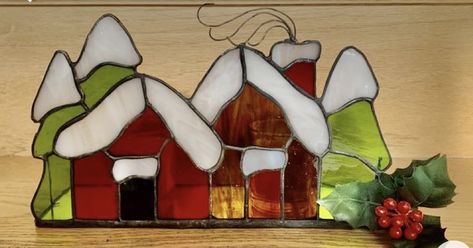 Cabin In The Snow, Stained Glass Candle Holders, Glass Cabin, L'art Du Vitrail, Stained Glass Candles, Fused Glass Artwork, Stained Glass Ornaments, Stained Glass Christmas, Stained Glass Flowers