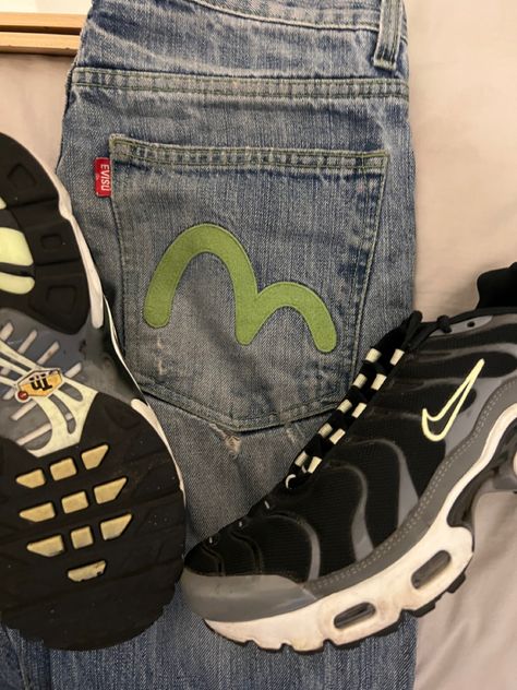 Nike Tns, Evisu Jeans, Y2k Nike, Fashion Mood Board, Fit Fashion, Mood Board, Ootd, Nike, Sneakers