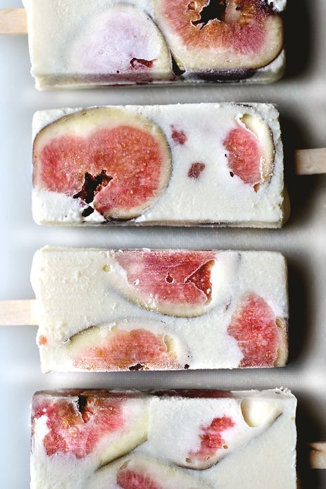 Figs and ricotta cheesecake popsicle Cheesecake Popsicles, Ricotta Cheesecake, Popsicle Recipes, Ice Ice Baby, Frozen Desserts, Frozen Treats, Ice Cream Recipes, Popsicles, Ricotta