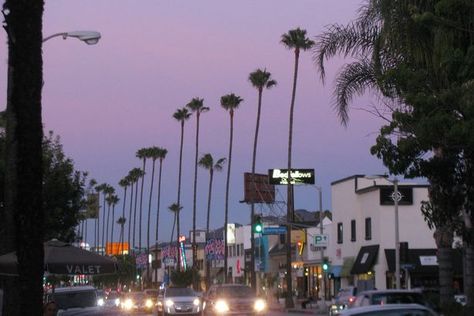 22 Real-Life #Locations From Hit #Songs You Can Visit Today: VENTURA BOULEVARD | SHERMAN OAKS, CA #Free Fallin,'" .@TomPetty Muscle Shoals Sound Studio, Tom's Diner, Cinema Aesthetic, Sherman Oaks California, Chattanooga Choo Choo, Ventura Boulevard, Color Harmonies, Famous Songs, Chelsea Hotel