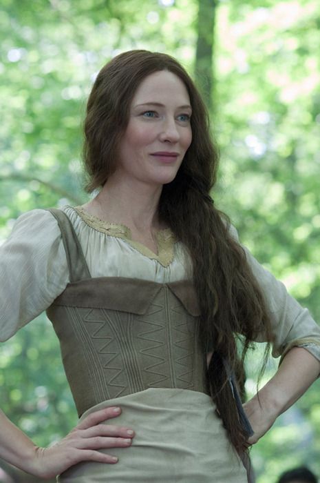 One of the servants (Aamirah just gave her a piece of jewelry that was her familys, they lost it in plunder.) Maid Marian, I Love Cinema, Costume Drama, Movie Costumes, Cate Blanchett, Historical Costume, Robin Hood, Film Stills, Costume Design