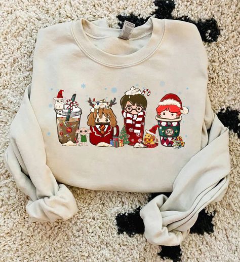 Disneyland Vintage, Disneyland Christmas, Disney Christmas Shirts, Coffee Christmas, Minnie Christmas, Friends Sweatshirt, Santa Shirt, Mickey Christmas, Friends Christmas