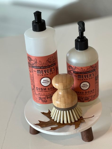 Add a touch of fall to your kitchen counter with Mrs. Meyers “fall leaves” scented hand soap + dish soap. Mrs Meyers Fall Scents, Meyers Soap, Mrs Meyers, Fall Mood, Cleaning Day, Fall Kitchen, Fall Scents, Soap Dish, Fall Leaves