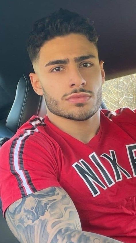 Brazilian Men Aesthetic, Handsome Latino Men, Handsome Hispanic Men, Hot Hispanic Men, Hot Latino Men, Fine White Men, Hot Mexican Men, Middle Eastern Men, Handsome Italian Men