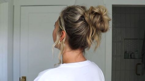 If you have cute summer hairstyles on the brain, I have just the thing for you!Follow along with this step-by-step tutorial and create this easy, messy bun updo with me.This messy bun updo hairstyle will work for my length of hair, longer, or really for anyone who can put their hair up in a ponytail.However, if you have especially thick, heavy hair, this messy bun updo might not be for you.  Tools and materials:   2 hair ties  2 bobby pins  Small curling wand (optional)    1. Colle… Bobby Pin Updo, Updo For Summer, Small Curling Wand, Messy Bun Updo, Heavy Hair, Easy Messy Bun, Cute Summer Hairstyles, Bun Updo, Updo Hairstyle