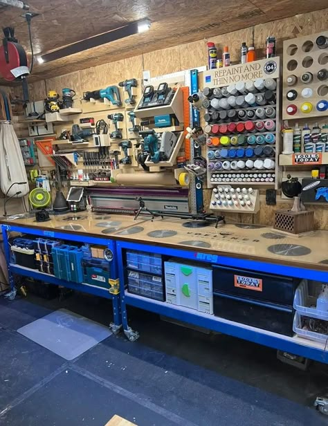 Garage Workshop Layout, Garage Workbench Plans, Garage Workshop Plans, Garage Workshop Organization, Workshop Layout, Workbench Plans Diy, Woodworking Shop Plans, Tool Storage Diy, Garage Work Bench