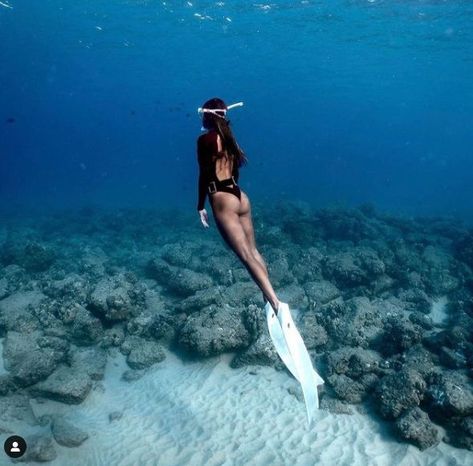 Reference Perspective, Freediving Photography, Ghost Fishing, Marine Tattoo, Free Dive, Island Princess, Underwater Portrait, Correct Posture, Underwater Pictures