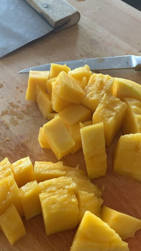 Pineapple Aesthetic, Apple Aesthetic, Pine Apple, Healthy Lunch Snacks, Low Cal Recipes, Food Babe, Healthy Lifestyle Food, Healthy Food Motivation, Tasty Bites