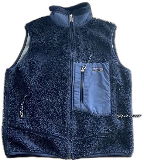 Patagonia women’s classic Fleece Vest Fleece Vest Outfit, Patagonia Vest Outfit, Fleece Vest Women, Patagonia Fleece Vest, Birthday Pic, Vest Outfits For Women, Outfit Verano, Patagonia Fleece Jacket, Fleece Outfit