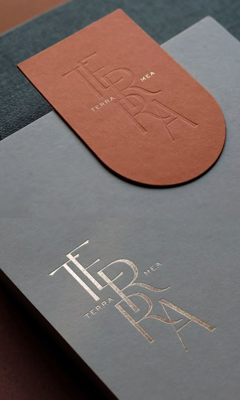 Classy Logos, Inspiration Logo Design, Drink Bar, Luxury Branding Design, Luxury Logo Design, 카드 디자인, Branding Design Inspiration, Luxury Logo, Minimalist Logo Design