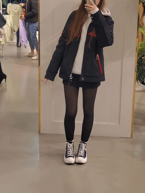 Move Converse Outfit, Converse Move Outfit, Converse Move Platform Outfit, Converse Move Platform, Converse Move, Platform Outfit, Jacket Ootd, Downtown Girl Aesthetic, Honey Boo Boo