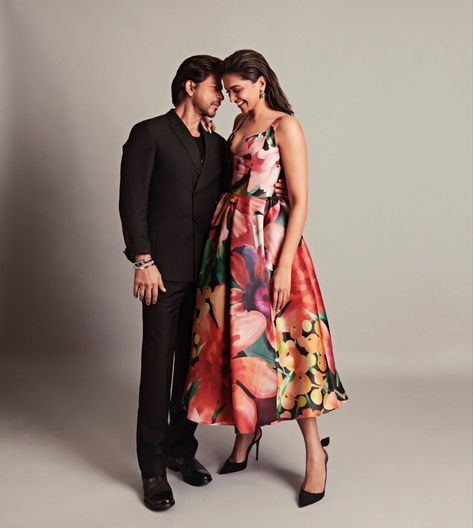 Srk Deepika, Shah Rukh Khan, Floral Outfit, Shahrukh Khan, Bollywood Celebrities, Deepika Padukone, Designer Dresses, Fashion Outfits, Instagram Photo