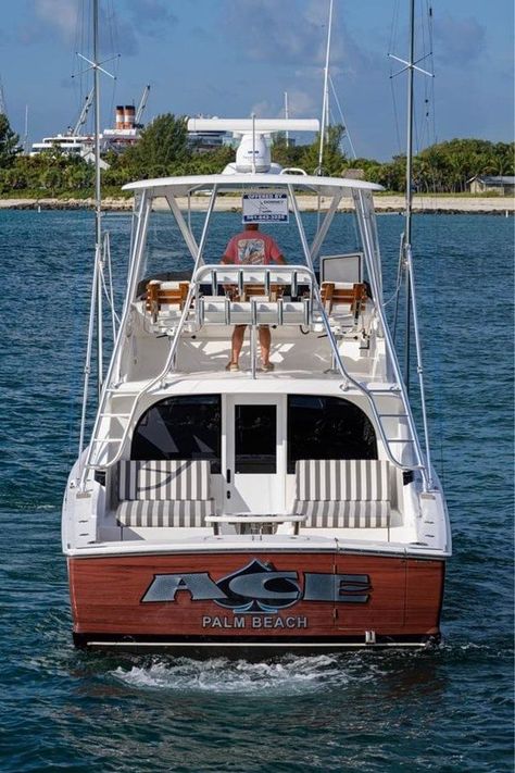 Bertram Boats For Sale Bertram Boats, Fishing Boats For Sale, Expedition Yachts, Sport Fishing Boats, Fishing Vessel, Classic Boats, Sport Fishing, Going Fishing, Boats For Sale