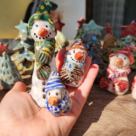 Ceramic ornaments pottery