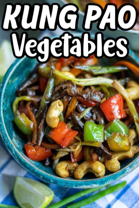 Carrots And Mushrooms Side Dish, Chinese Meals, Kung Pow, Vinegar Sauce, Fitness Blogs, Delicious Veggies, Meatless Recipes, Easy Asian Recipes, Easy Chinese Recipes