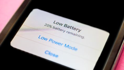 How To See How Much Battery Percentage You Have On iPhone Check more at https://newscnnn.com/how-to-see-how-much-battery-percentage-you-have-on-iphone/ Battery Percentage, Iphone S, Battery Icon, Iphone Battery, Battery Indicator, Mobile Data, Low Battery, Settings App, High Tech