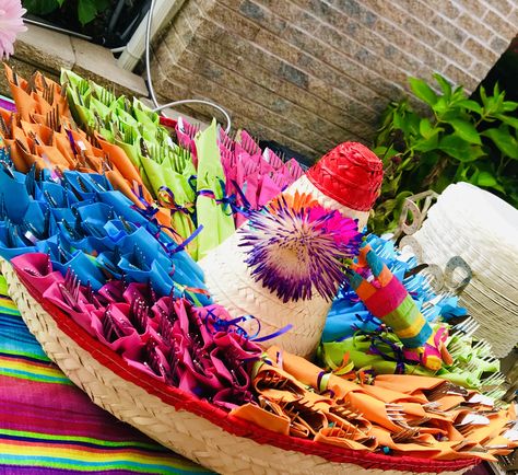 Fiesta Table Cover, Otomi Party Decor, Mexican Theme Party Decorations 1st Birthday, Mexican Team Party Ideas, Tropical Mexican Party, Mexican Mothers Day Party, Mexican Themed Decorations, Mexican Anniversary Party, Mexican Decorations Party Fiestas