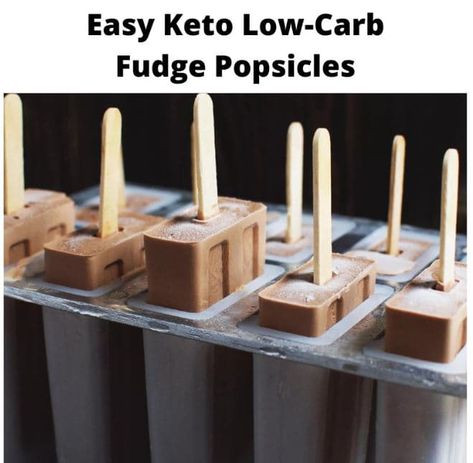 Easy Keto Low-Carb Fudge Popsicles - Kizios Recipes Keto Pudding Pops, Fudge Sicles Popsicle Recipes, Low Carb Popsicles, Keto Popsicle Recipes, Keto Fudgesicles, Fudge Popsicle Recipe, Keto Popsicle, Keto Popsicles, Fudge Popsicles