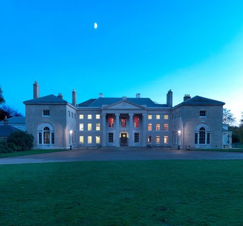 Kenwood House | Wedding Venues - WeddingPlanner.co.uk Kenwood House, The Orangery, Marylebone London, English Houses, London View, British Country, Hampstead Heath, London Areas, Stucco Exterior