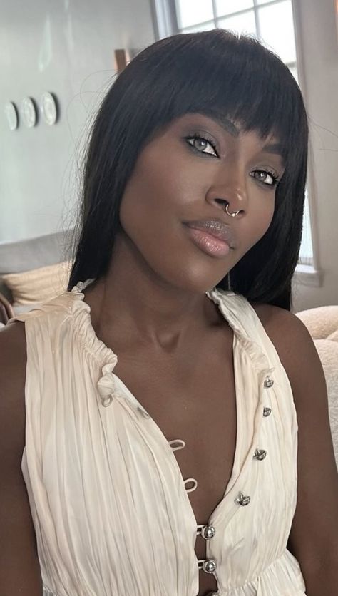 DeWanda Wise Dewanda Wise, Jungle Fever, Visual Aid, Blurred Lines, Vs Models, Dark Skin Women, Pretty Eyes, Classic Beauty, Book Characters