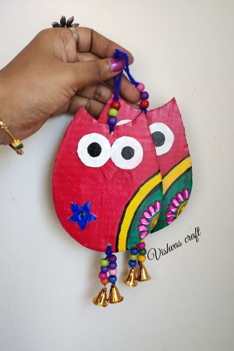 Wall hanging ideas using with cardboard Cardboard Wall Decor, Cardboard Craft Ideas, Bird Painting Diy, Craft Cardboard, Cardboard Wall, Owl Craft, Cardboard Craft, Owl Crafts, Best Out Of Waste