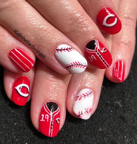 Cincinnati Reds Tattoo Ideas, Red Baseball Nails, Cincinnati Bengals Nails, Cincinnati Reds Nails, Baseball Nail Designs, Easy Diy Nail Art, Baseball Nails, Sports Nails, Patriotic Nails