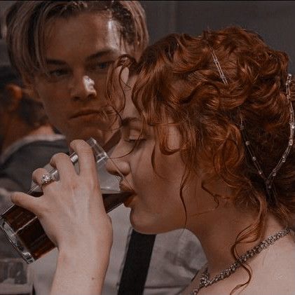 Photo of Jack and Rose at the steerage party from titanic Titanic Rose Aesthetic, Rose Dewitt Bukater Aesthetic, Rose Titanic Aesthetic, Rose Dawson Aesthetic, Titanic Pfp, Monet Artwork, James Cameron Movies, Rose Dewitt Bukater, Rose Titanic