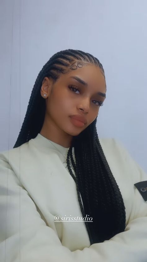 Aesthetic Hair Color, Hair Styles For Short Hair, Cornrows Braids For Black Women, Styles For Short Hair, Braided Hairstyles For Black Women Cornrows, Medium Haircuts, Feed In Braids Hairstyles, Tips Hair, Drawing Hair