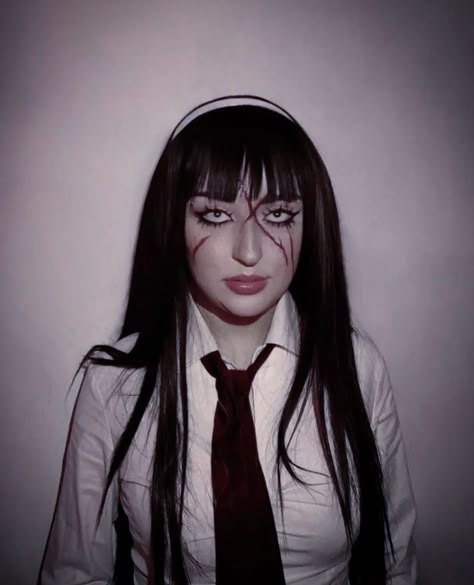 Cosplayer ig: akaiito_cos Character: Tomie Anime: Tomie:another face - Junjito Ph ig: blondie_marys Horror Anime Costume, Tomie Junji Ito Halloween Costume, Tomie Junji Ito Costume, Cute Anime Cosplays, Black Hair Bangs Halloween Costume, Cosplay With Black Hair, Tomie Halloween Costume, Halloween Black Hair Costume, Tomie Kawakami Cosplay