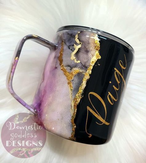 Resin Coffee Mug, 40 Oz Tumbler With Handle Ideas, Ink Tumblers, Tumbler Business, Joy Candle, Tumbler Inspiration, Custom Wine Glass, Resin Tumblers, Epoxy Tumblers