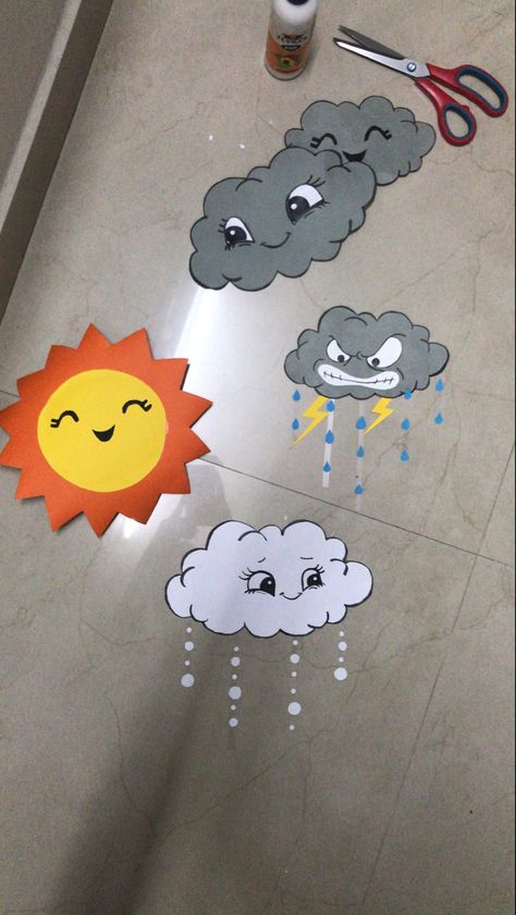 Weather Decoration Preschool, Weather Drawings Ideas, Weather Classroom Theme, Weather Themed Classroom, Rainy Season Decoration For School, Weather Decorations For Classroom, Weather Classroom Decorations, Weather Board Preschool, Rain Preschool