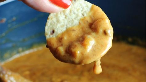 Mexican Cowboy Dip Tamale Dip, Canned Tamales, Cowboy Mexican, Mexican Dip Recipes, Beef Tamales, Mexican Dip, Mexican Dips, Tailgating Recipes, Tailgate Food