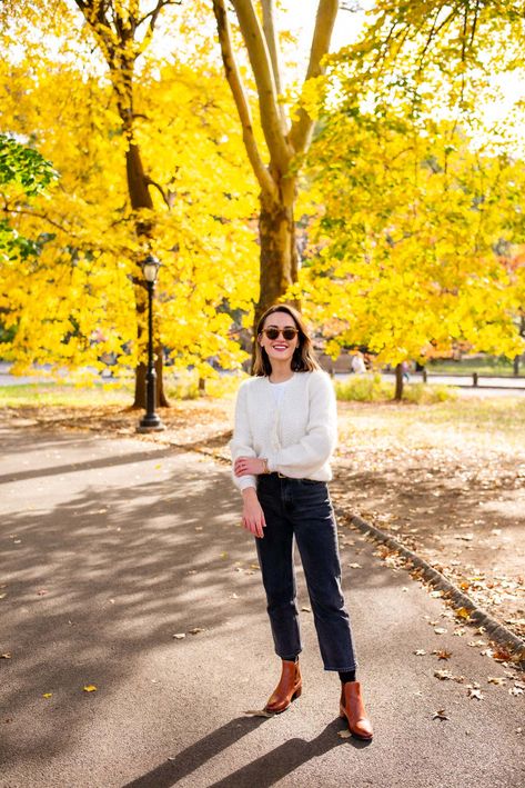 What to Wear in New York City in the Winter (+Packing List) Nyc Thanksgiving, Fall Packing List, What To Wear In New York, Fall In Nyc, Park Walk, New York City Christmas, Autumn Outfit Ideas, New York City Fashion, Winter Packing List