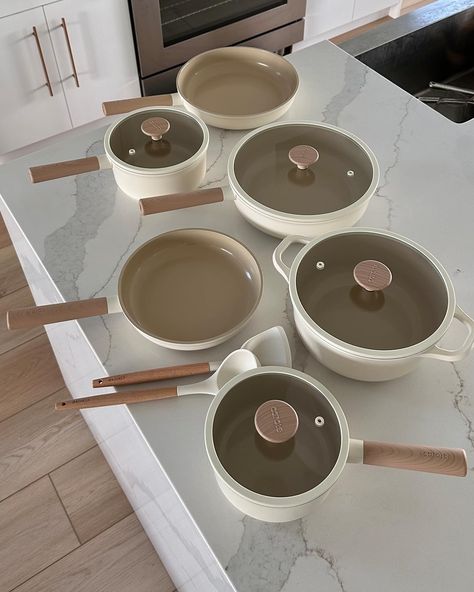 Check out this photo from sydneynicole Nonstick Pans, Kitchen Decor Collections, Ceramic Cookware Set, Kitchen Pans, Flat Top Grill, Bed Design Modern, Ceramic Cookware, Kitchen Upgrades, Cute Kitchen