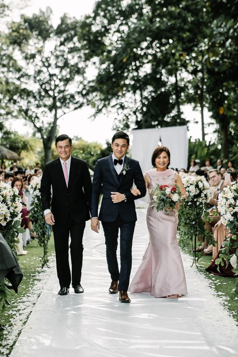 Kryz Uy Slater Young Wedding Photos | Philippines Wedding Blog Slater And Kryz Wedding, Kryz Uy Wedding, Ninang Dress For Wedding Philippines, Slater Young, Wedding By The Beach, Dress Separates, Kryz Uy, Wedding Dress Separates, Wedding Motif