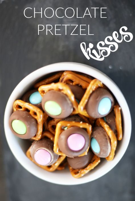 CHOCOLATE PRETZEL KISSES Pretzel Hershey Kisses, Pretzel Kisses, 3 Ingredient Desserts, Spring Treats, Peanut Butter Chocolate Bars, Chunky Peanut Butter, Chocolate Pretzels, Kisses Chocolate, Holiday Snacks