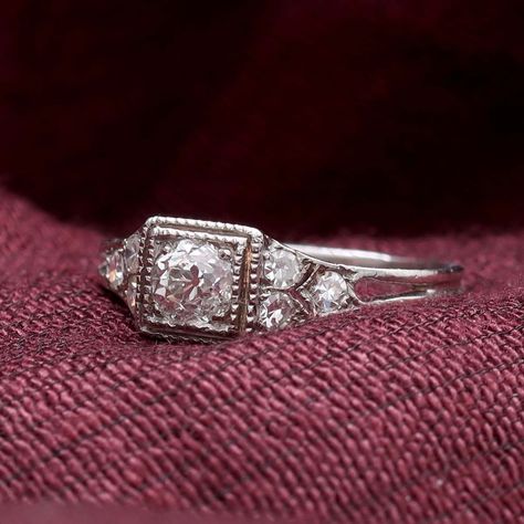 Antique and Vintage engagement rings in Platinum and White Gold 🤍 💍These selections from our Vintage Engagement Rings collection date from the Belle Epoch, through Edwardian and Art Déco eras, and finally, the early 1950s. 💍All of these are wonderful examples of the complimentary relationship between diamonds and white metals. The sparkle of those pretty antique diamonds is beautifully amplified by the silvery sheen of platinum and white gold. 💍You can see our entire collection of Engagem... Vintage Inspired Engagement Rings Silver, Antique Silver Engagement Rings, Antique Engagement Rings Edwardian, Colourful Engagement Rings, Vintage Wedding Rings Silver, Vintage Silver Engagement Rings, 1920 Engagement Ring, Vintage Engagement Rings Silver, 1950s Engagement Ring