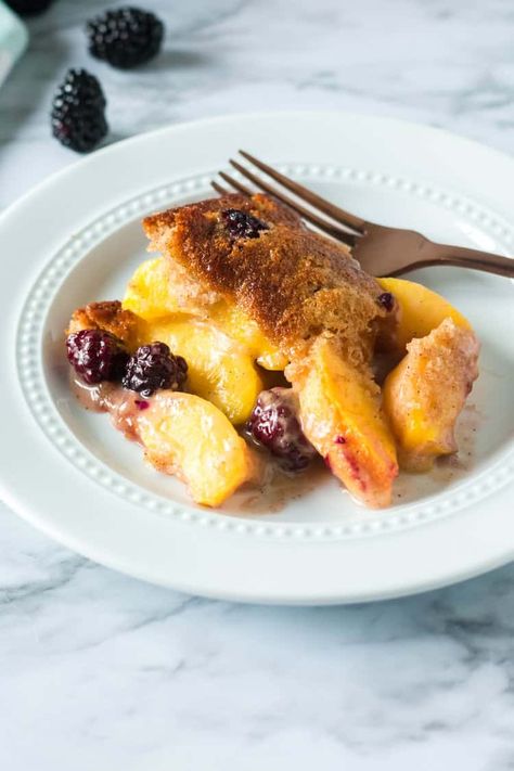 This Blackberry Peach Cobbler is a classic dessert that combines the sweetness of ripe peaches with tart blackberries, all baked together with a buttery, cake-like topping. Served warm with a scoop of vanilla ice cream or fresh whipped cream and it is perfection! Blackberry Peach Cobbler, Gooey Desserts, Blackberry Peach, Blackberry Cobbler Recipe, Apple Crumble Pie, Blackberry Cobbler, Pie Crumble, Best Pie, Peach Cobbler Recipe