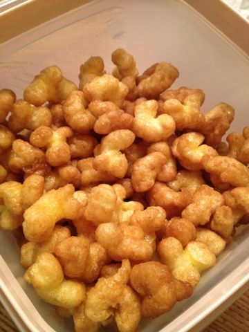 Carmel Popcorn Recipe, Caramel Puffed Corn Recipe, Puffed Corn Recipes, Caramel Corn Recipes, Butter Shortbread, Puppy Chow Recipes, Popcorn Treats, Snack Mix Recipes, Popcorn Recipes