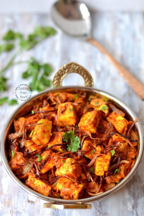 Paneer Do Pyaza - Cooking From Heart Paneer Do Pyaza Recipe, How To Make Paneer, Paneer Dishes, Indian Bread, Ripe Tomatoes, Fresh Cream, Fried Onions, Recipe Video, Garam Masala